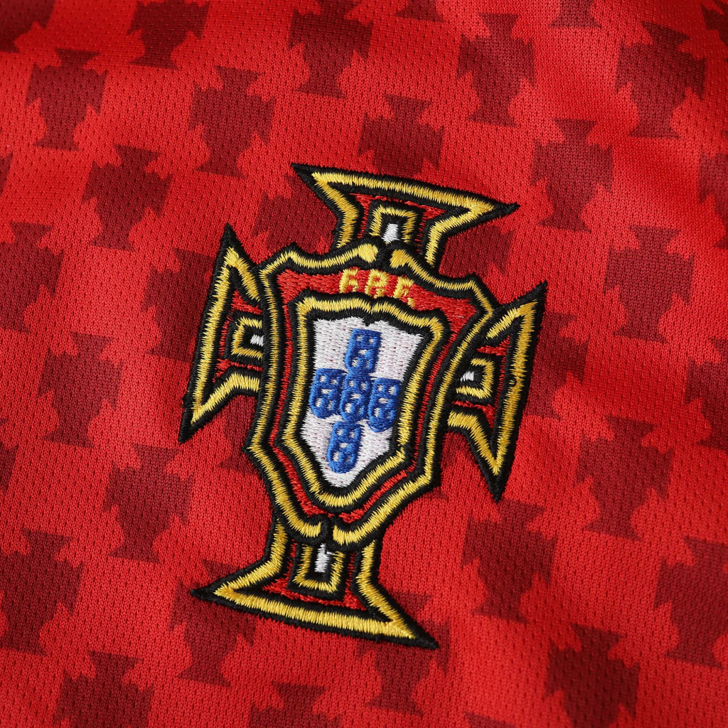 Camisa Retrô seleção Portugal Home I 2004 Torcedor Masculina - Vermelho