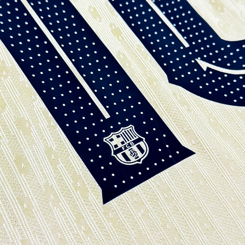 Camisa FC Barcelona Away 25/26 x Kobe Bryant - Edição Mamba