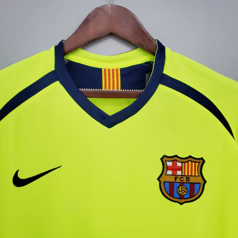 Camisa Retrô Barcelona Away II 05/06Torcedor Nike Masculina - Verde Florescente