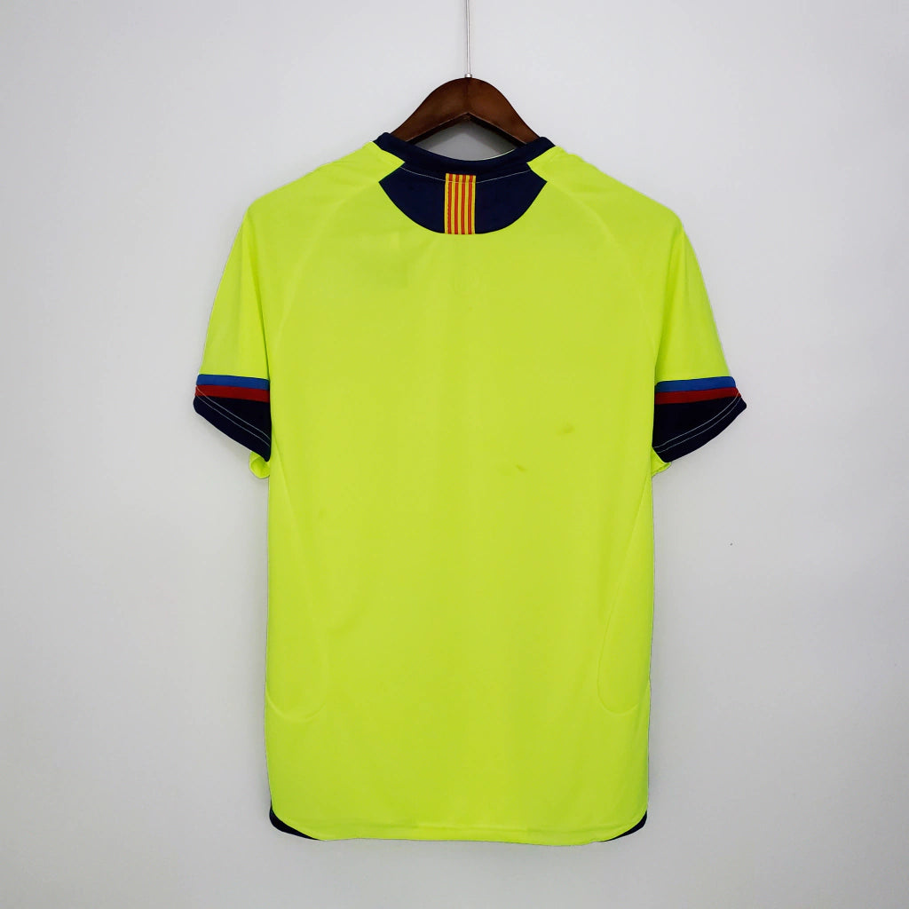 Camisa Retrô Barcelona Away II 05/06Torcedor Nike Masculina - Verde Florescente