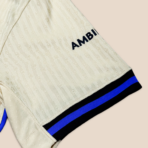 Camisa FC Barcelona Away 25/26 x Kobe Bryant - Edição Mamba