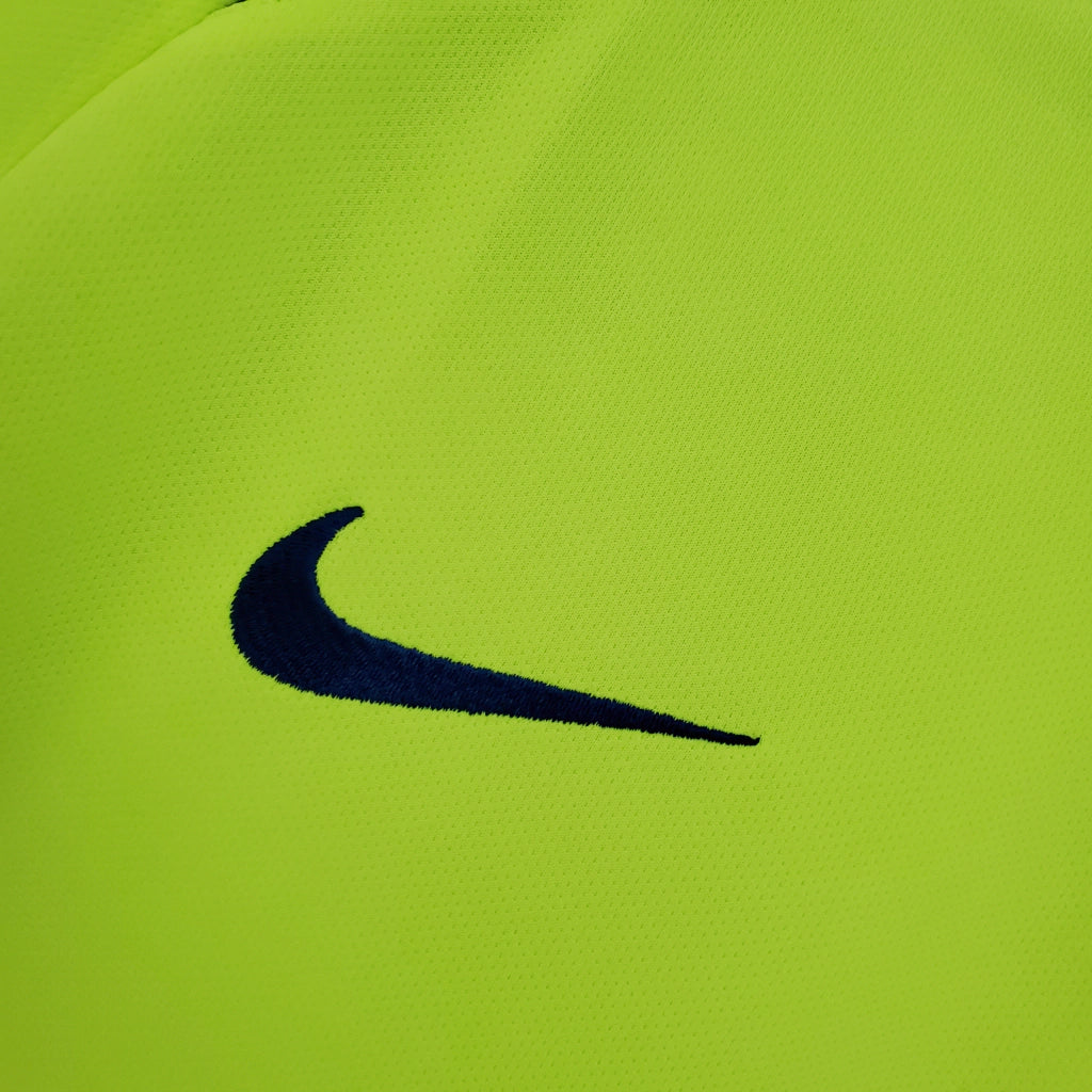Camisa Retrô Barcelona Away II 05/06Torcedor Nike Masculina - Verde Florescente
