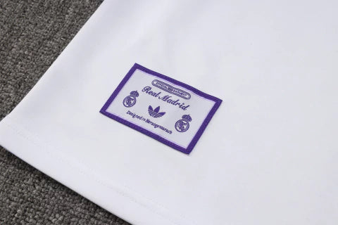 Real Madrid - Conjunto de Treino - Agasalho 25/26 Masculina - Branco e Roxo